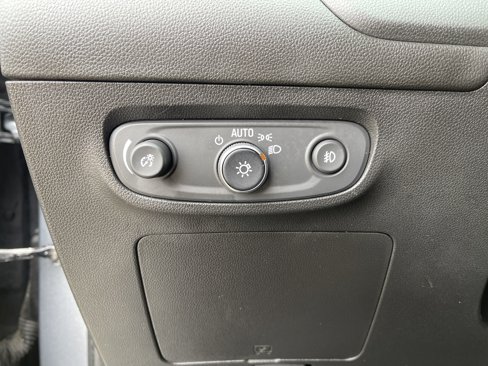 Used 2021 Buick Encore GX Select image 18