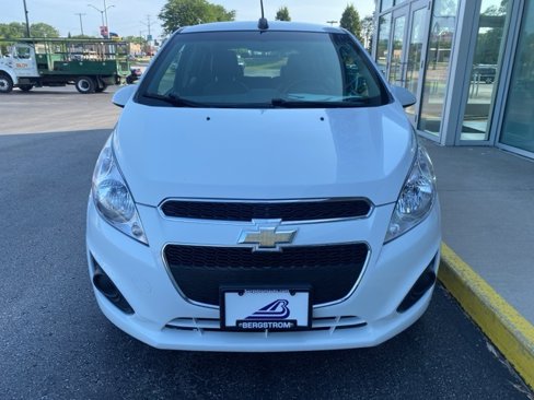 Used 2015 Chevrolet Spark LT image 2