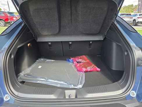 New 2025 Buick Envista Preferred w/ Advanced Safety Package image 11