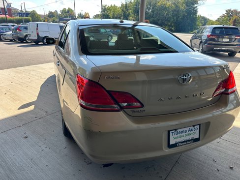 Used 2010 Toyota Avalon XL image 5