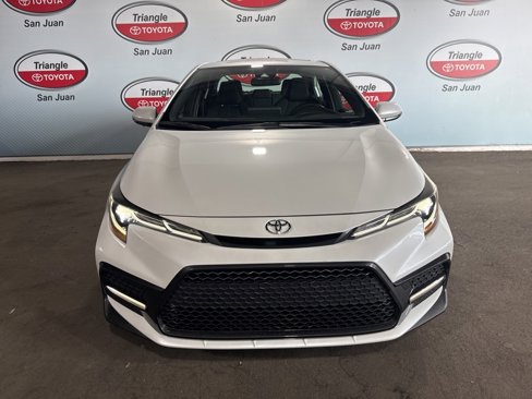 Used 2022 Toyota Corolla SE image 2