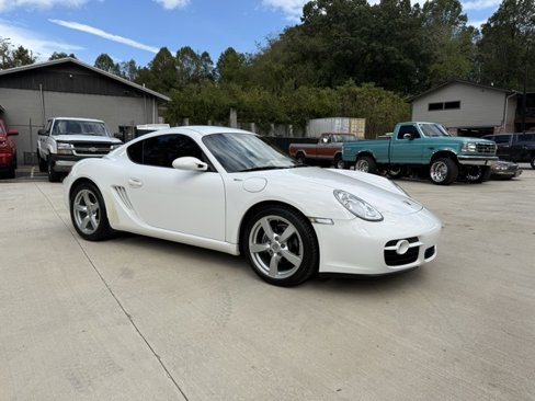 Used 2008 Porsche Cayman image 2