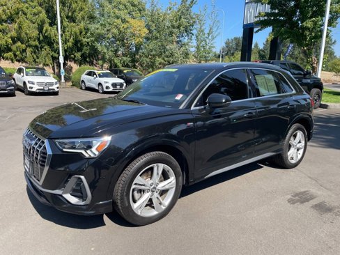 Used 2020 Audi Q3 2.0T Premium Plus image 1