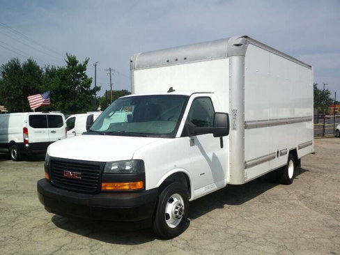 Used 2019 GMC Savana 3500 Extended w/ Driver Convenience Package image 2