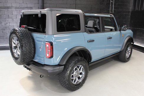 Used 2021 Ford Bronco Badlands image 11