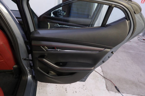 Used 2023 MAZDA MAZDA3 s image 32