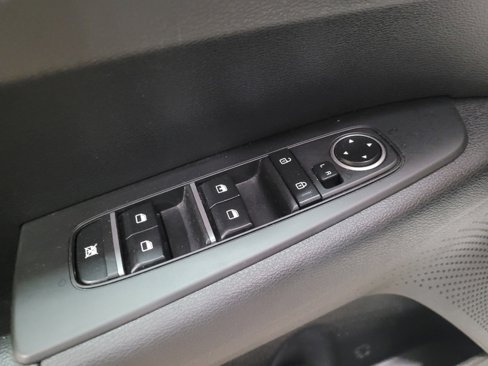 Used 2023 Kia Forte LXS image 27