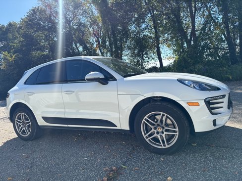 Used 2018 Porsche Macan image 2