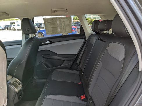 Used 2022 Volkswagen Taos SE image 20