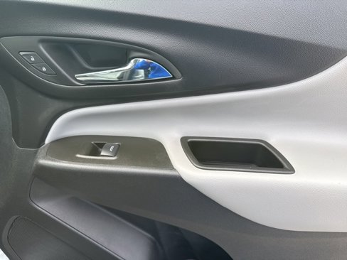 Used 2024 Chevrolet Equinox LS image 19