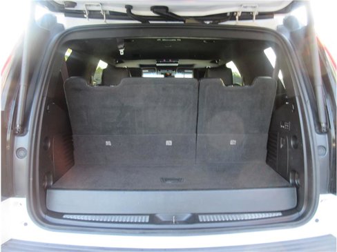 Used 2017 Cadillac Escalade Platinum image 35