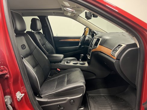Used 2011 Jeep Grand Cherokee Overland image 15