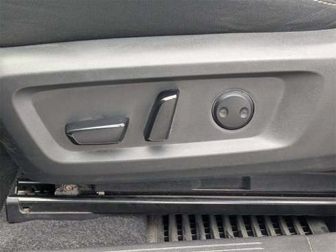 Used 2022 Nissan Rogue SV image 21