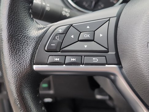 Used 2022 Nissan Rogue Sport SV image 19