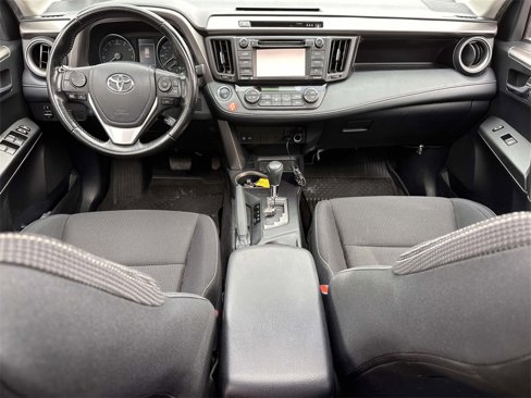 Used 2018 Toyota RAV4 XLE image 19