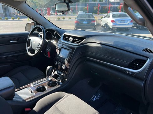 Used 2016 Chevrolet Traverse LT w/ LPO, 'HIT The Road' Package image 17