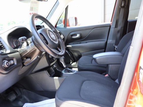 Used 2020 Jeep Renegade Altitude image 22