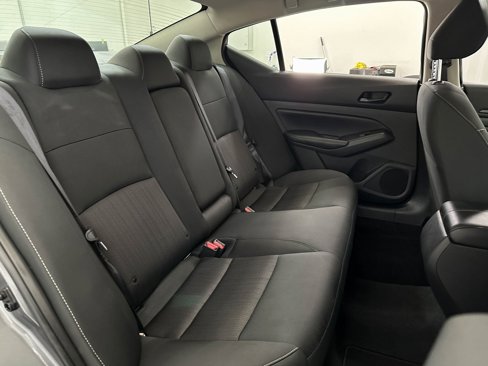 Used 2024 Nissan Altima 2.5 SV image 19