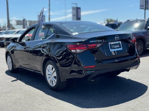 Used 2024 Nissan Sentra S image 8