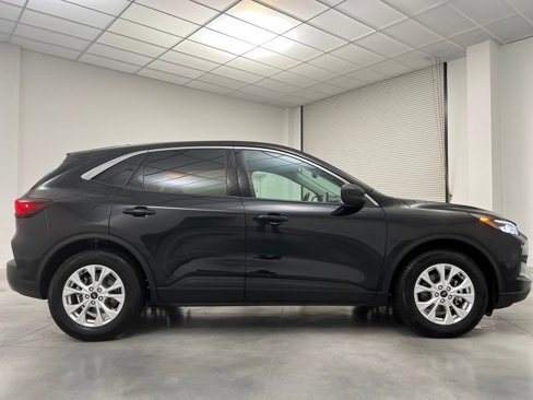 Used 2024 Ford Escape Active w/ Cold Weather Package image 8