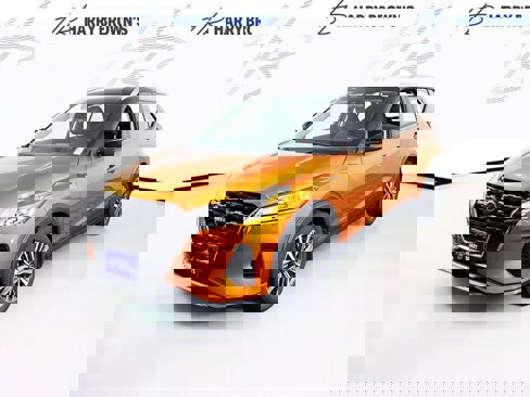 Used 2022 Nissan Kicks SV image 1