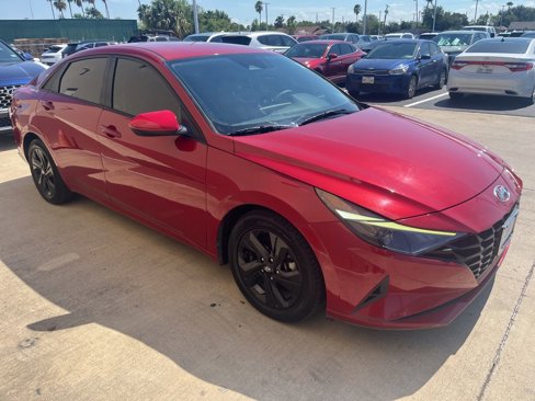 Used 2022 Hyundai Elantra SEL w/ Convenience Package image 4