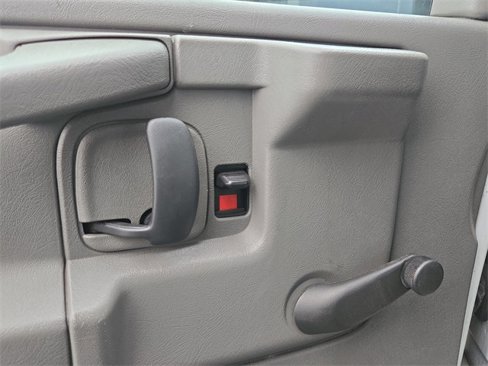 Used 2013 Chevrolet Express 3500 w/ Shuttle Bus Package image 14