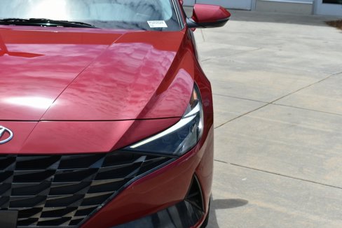 Used 2023 Hyundai Elantra Limited image 5