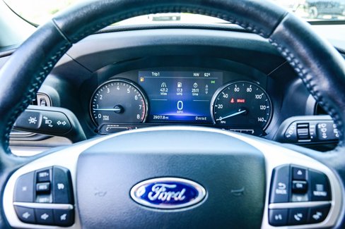 Used 2022 Ford Explorer XLT image 24