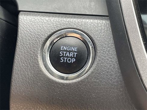 Used 2021 Toyota Camry XSE image 17