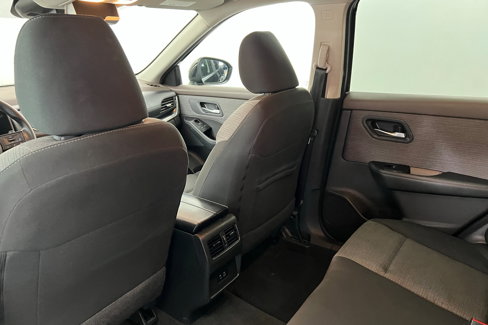 Used 2023 Nissan Rogue SV image 20