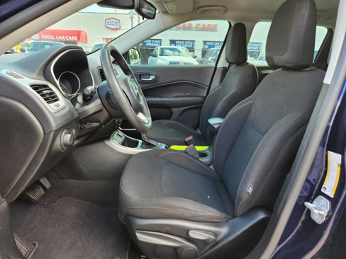 Used 2021 Jeep Compass Sport image 12