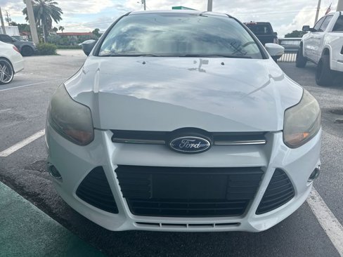 Used 2014 Ford Focus SE w/ SE Sport Package image 9