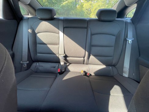 Used 2024 Chevrolet Malibu LT image 34