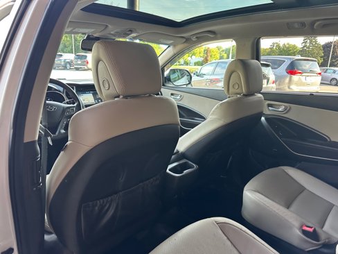 Used 2017 Hyundai Santa Fe Limited image 11