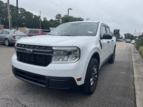 Used 2023 Ford Maverick XLT image 1