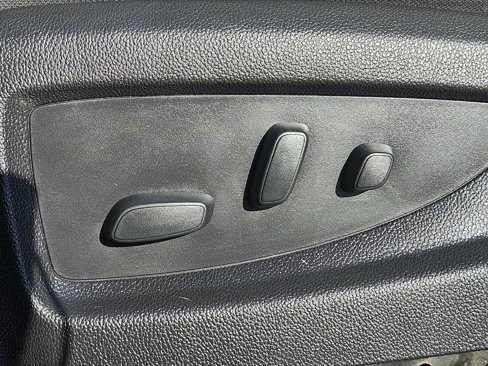 Used 2017 Chevrolet Silverado 1500 LT image 16