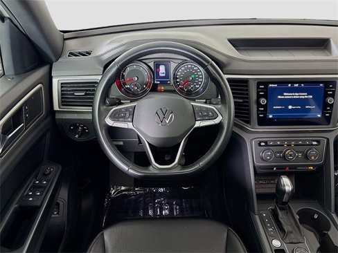 Used 2020 Volkswagen Atlas Cross Sport SE w/ Panoramic Sunroof Package image 22