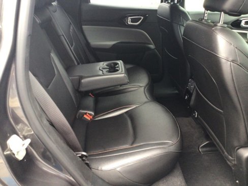Used 2024 Jeep Compass Limited image 24