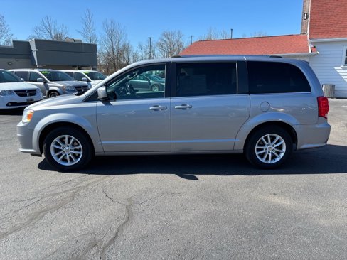 Used 2018 Dodge Grand Caravan SXT image 4