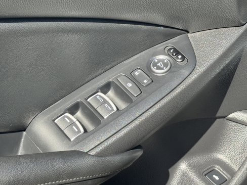 Used 2019 Honda Accord Sport image 17