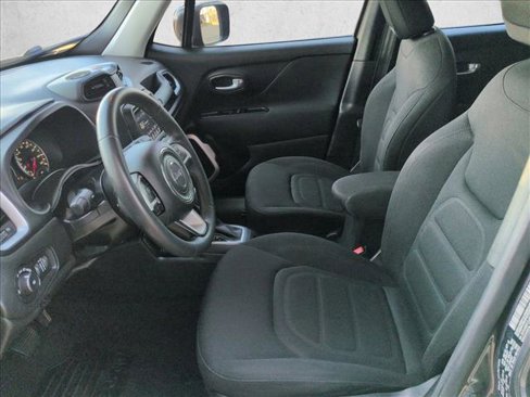 Used 2020 Jeep Renegade Latitude image 14