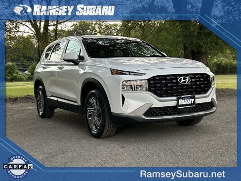 Used 2021 Hyundai Santa Fe SE image 1
