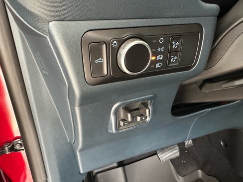 New 2025 Ford Maverick XLT image 34