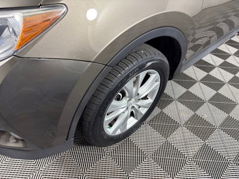 Used 2014 Toyota RAV4 Limited image 9