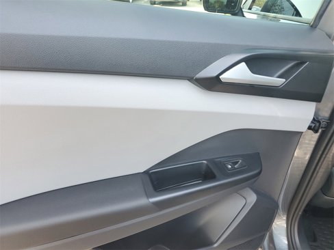 Certified 2022 Volkswagen Taos S w/ IQ Drive S Package image 17