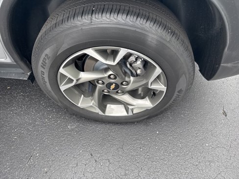New 2025 Chevrolet Trax LT w/ Driver Confidence Package image 13