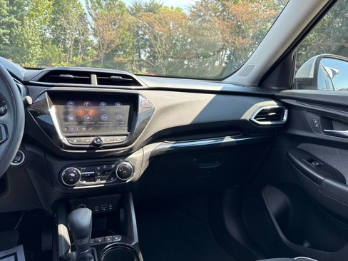 Used 2021 Chevrolet TrailBlazer LT w/ Sun and Liftgate Package image 36