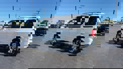 Used 2015 Nissan Armada Platinum w/ 2nd Row Captain Seat Package image 6