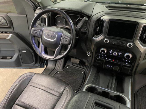 Used 2021 GMC Sierra 3500 Denali w/ Denali Ultimate Package image 17